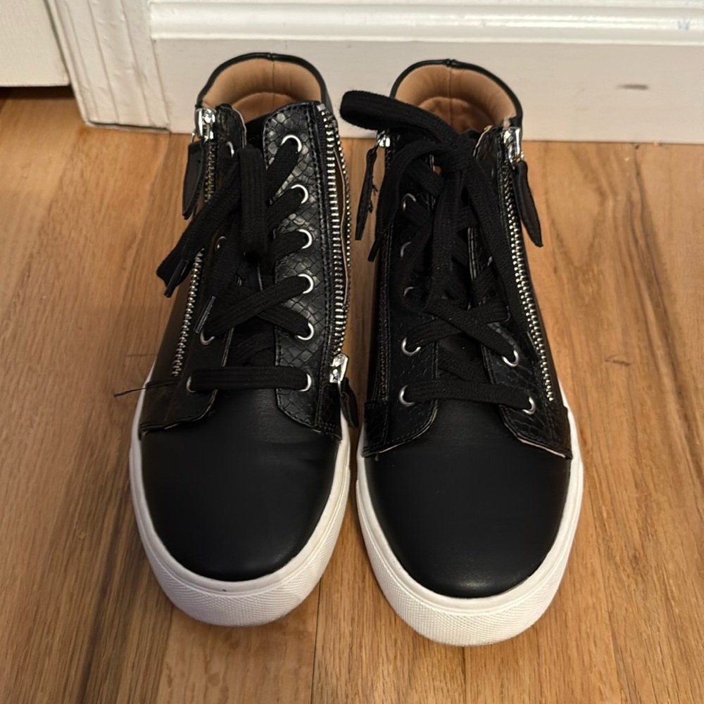 Dolce Vita Sneakers